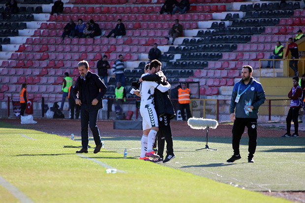 Gaziantepspor, Atiker Konyaspor'a 3-0 mağlup oldu