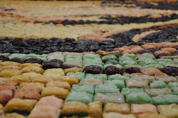 Baklavadan en büyük mozaik rekoru