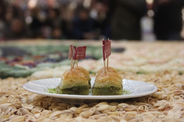 Baklavadan en büyük mozaik rekoru