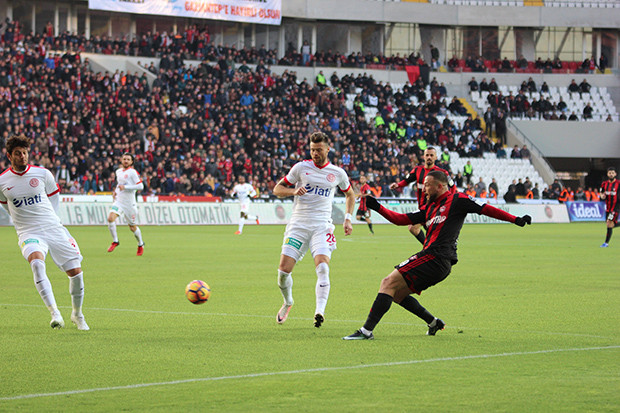 Gaziantepspor Antalyaspor karşılaşması