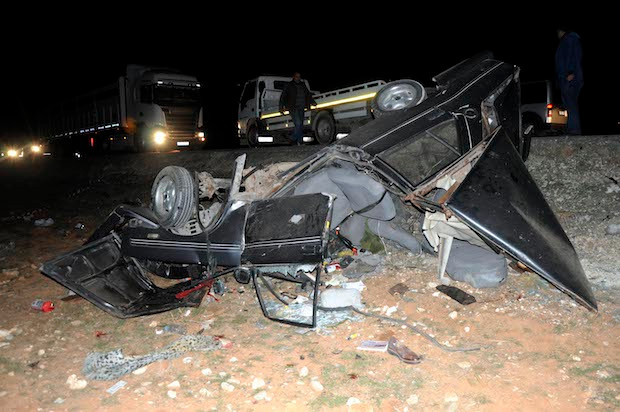 Gaziantep'te otomobiller kafa kafaya çarpıştı