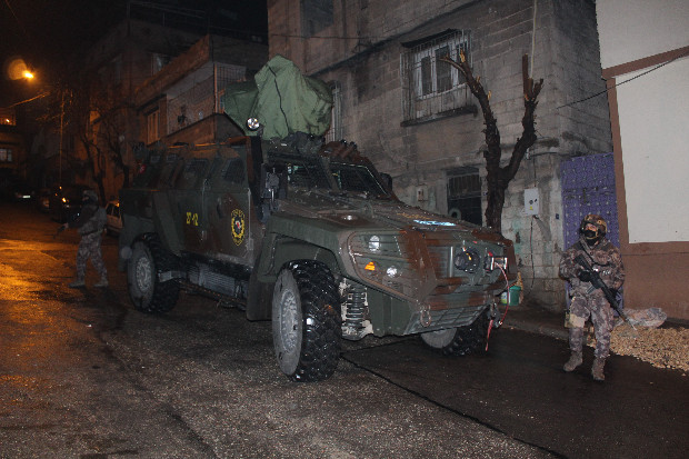 Uyuşturucu tacirlerinden şok polis baskınlarına şaşırtan önlem 