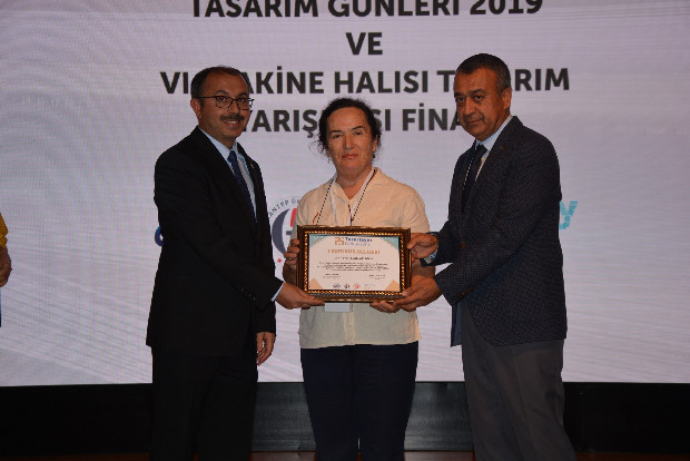 Akademisyenler makine halısının geleceğini tartıştı 