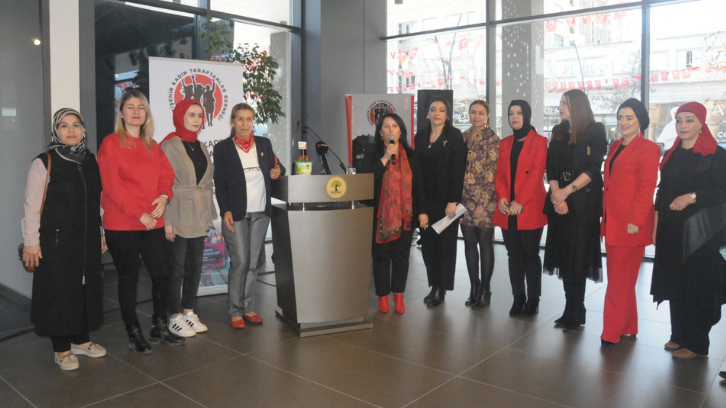 Başarılı Kadın Sporcular ve Yöneticiler Sergisi Gaziantep’te Açıldı