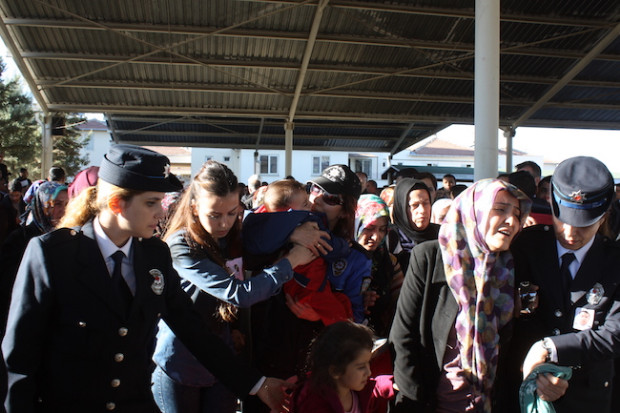 Gaziantep’te şehit evine ateş düştü