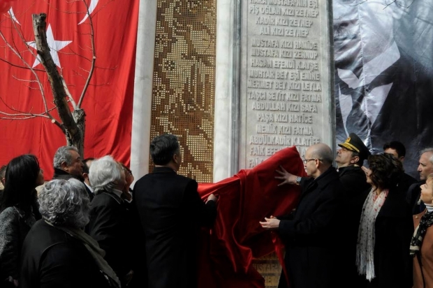 Türkiye'nin ilk 'Kadın şehitler anıtı' açıldı