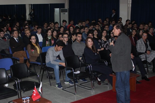 Gaziantep Kolej Vakfında YGS Öncesi Motivasyon Semineri