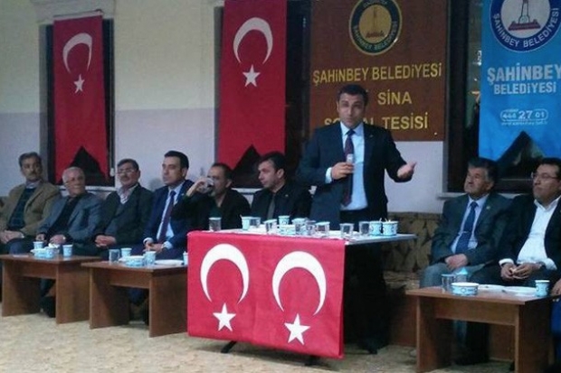 MHP'nin'“evet” çalışmaları sürüyor