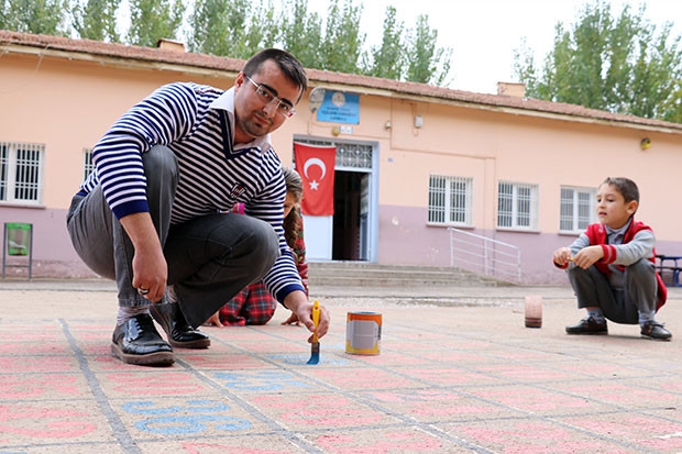 Oyun oynayarak matematik öğreniyorlar