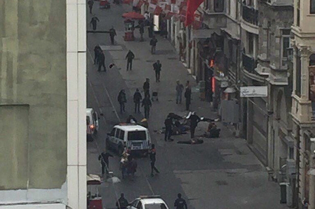 İstiklal Caddesi'nde patlama: 2 ölü