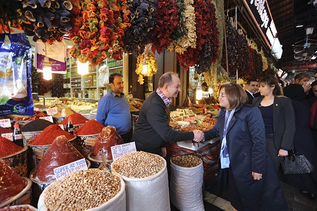 Şahin, vatandaşları dinledi