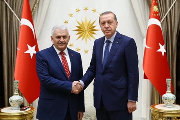 Cumhurbaşkanı Erdoğan, Binali Yıldırım’a Hükûmeti Kurma Görevini Verdi