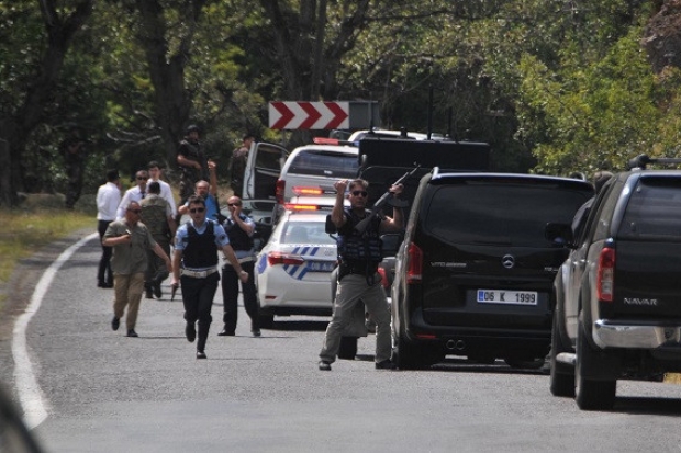 Kılıçdaroğlu'nun konvoyuna ateş açıldı