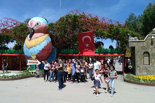 Gaziantep Hayvanat Bahçesin’de bayram yoğunluğu