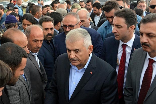 Başbakan Yıldırım: Vatana göz dikenin gözünü oyacağız