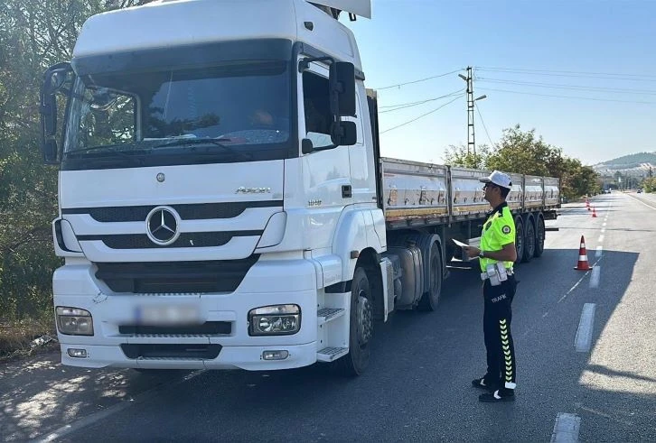 Trafik Denetimlerinde 192 Sürücüye Cezai İşlem Uygulandı