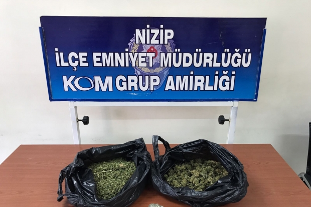 Nizip'te 2 kilo esrar ele geçirildi