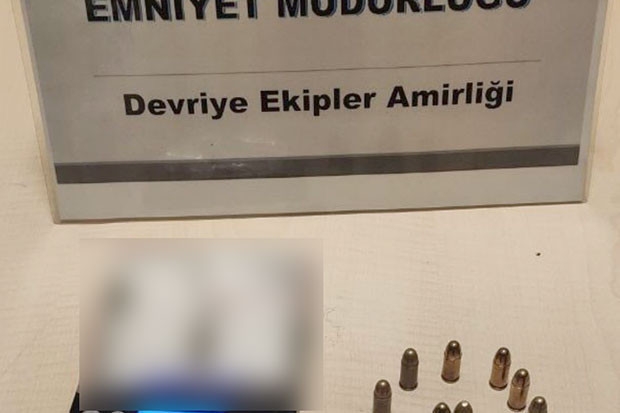 Durdurulan araçtan uyuşturucu çıktı