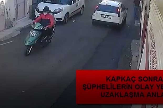 Motosikletli kapkaççılar polisten kaçamadı